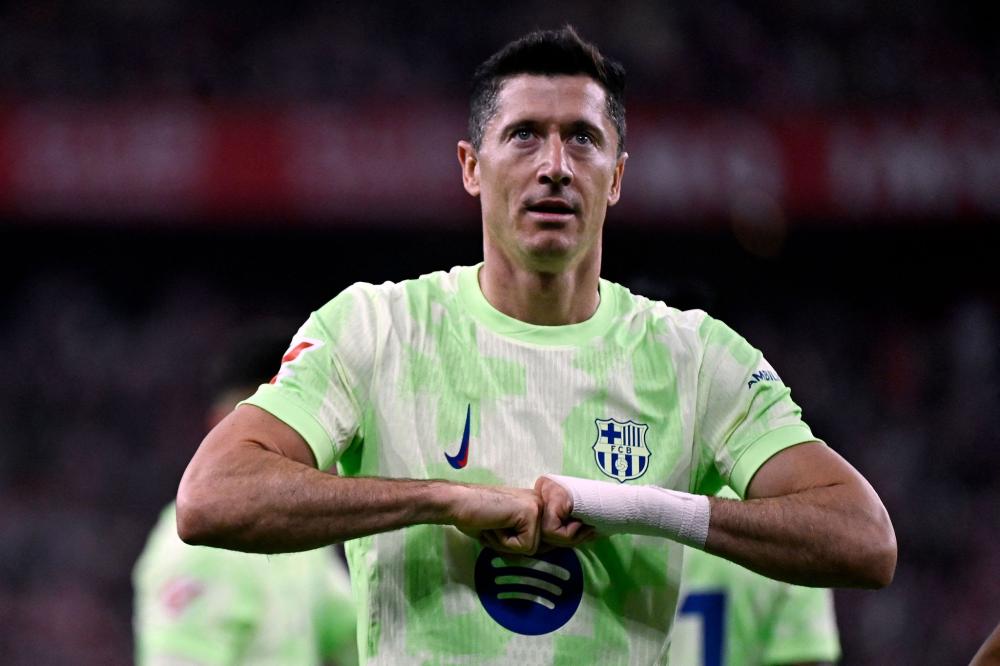 从乒坛大魔王到家庭主妇，张怡宁一身名牌买菜，结婚后被宠成宝