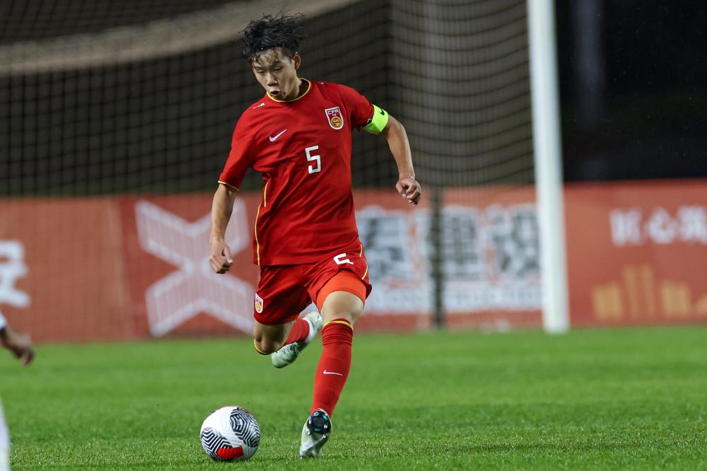 曼联在欧联杯小组赛首轮获胜