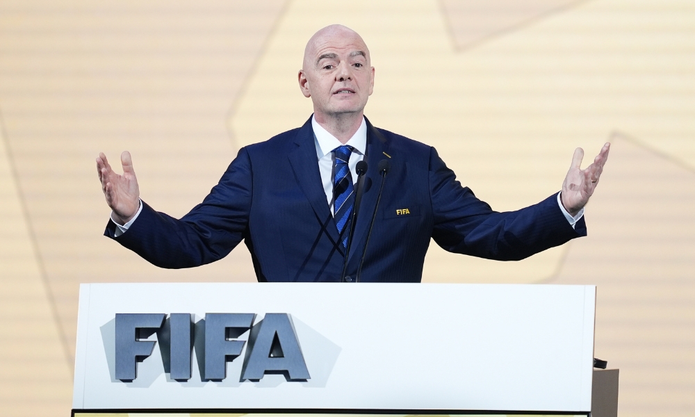 马克西14中5仅得12分！里弗斯：我们对他有些反应过度了