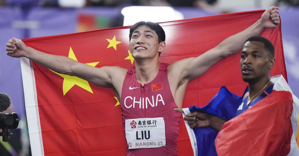 图片报：拜仁新董事卡斯帕被日本广岛经济大学授予荣誉博士称号