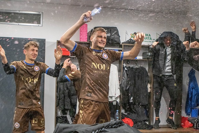 告訴我們一 告訴我們一